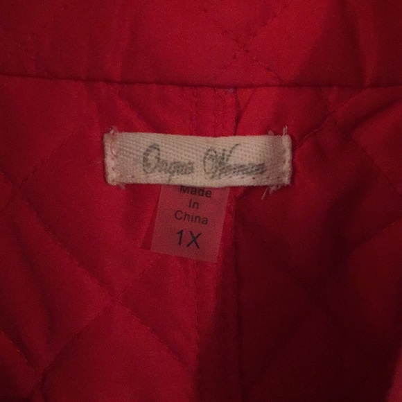 Quilted red vest - Picture 2 of 2